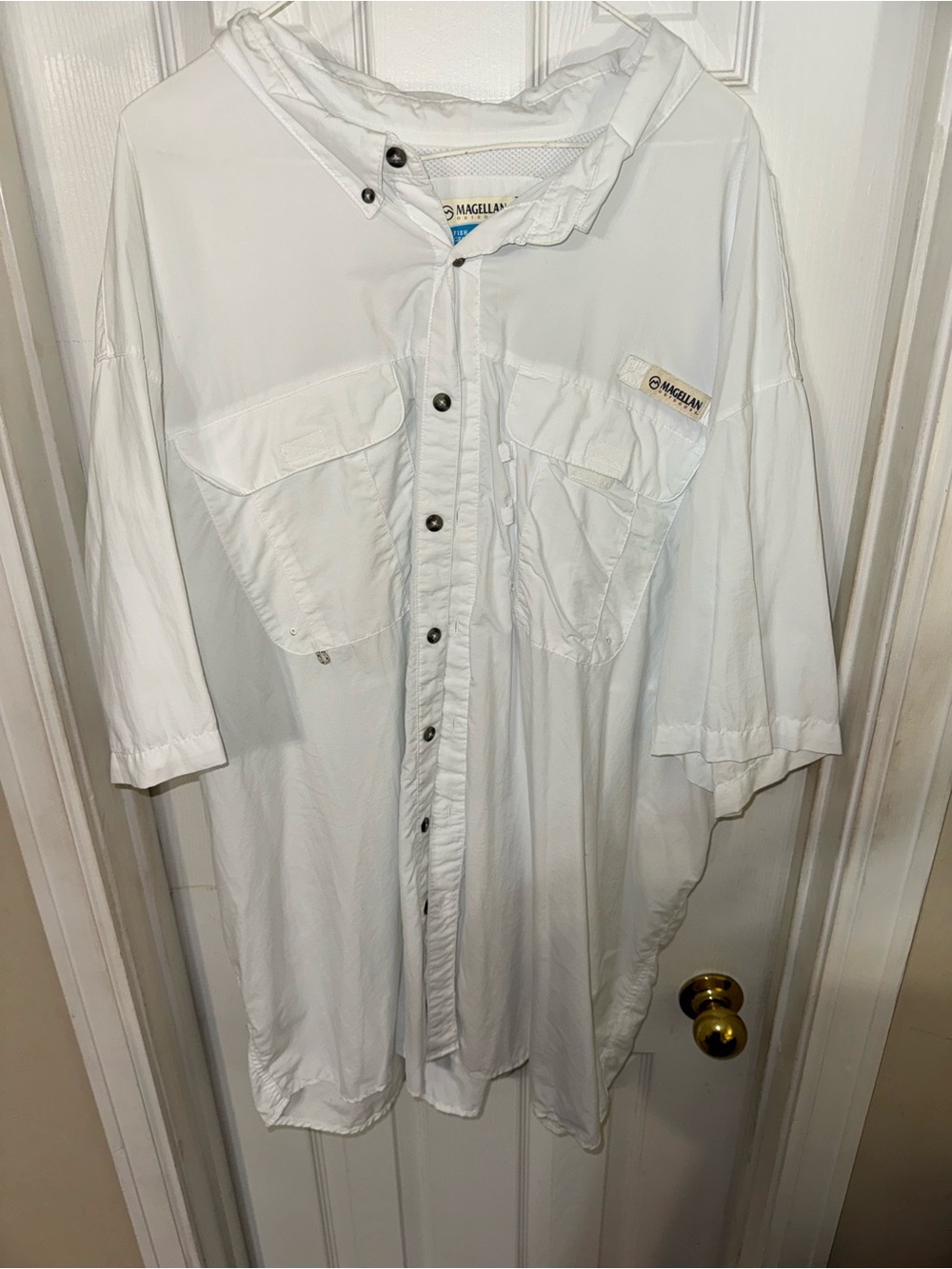 Magellan Outdoors White Hooded Fishing Shirt with Blue Label